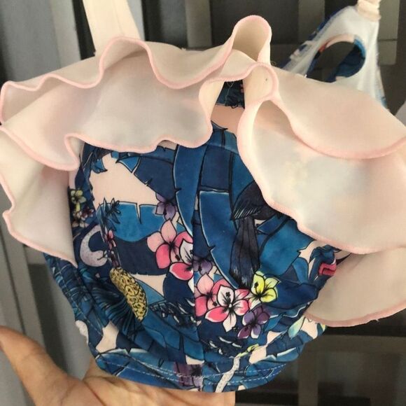 Collectif London retro vintage looking Tropical bathing suit top with ruffle siz - Picture 2 of 7